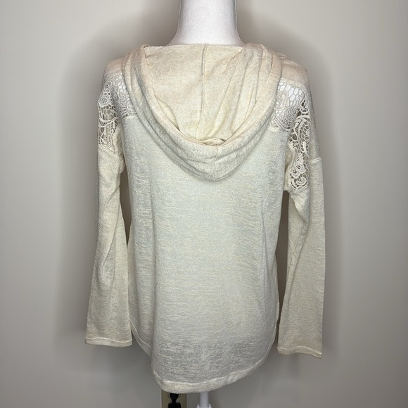 Eyeshadow Off White L/S Top With Hoodie & Lace Panels. Large - Picture 6 of 10